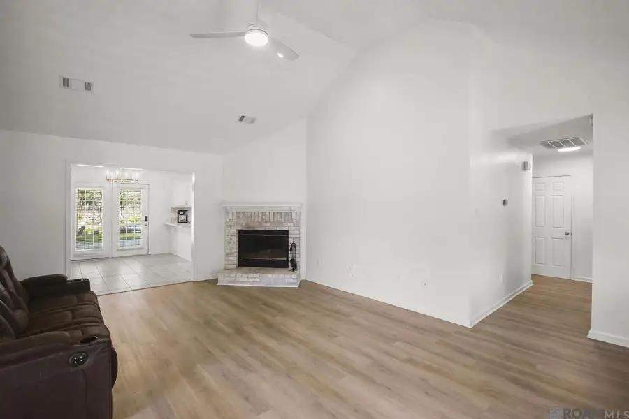 18552 Red Oak Dr, Prairieville, LA 70769 - #3