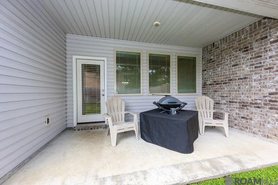 6443 Tiger Pointe Dr, Baton Rouge, LA 70817 - #2