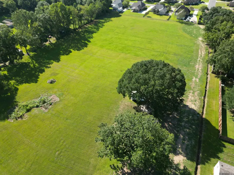 39045 La Hwy 621, Gonzales, LA 70737 - #2