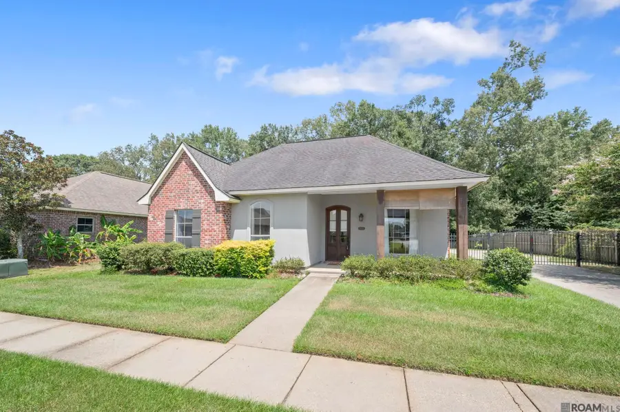 6034 Woodbend Dr, Zachary, LA 70791 - #2