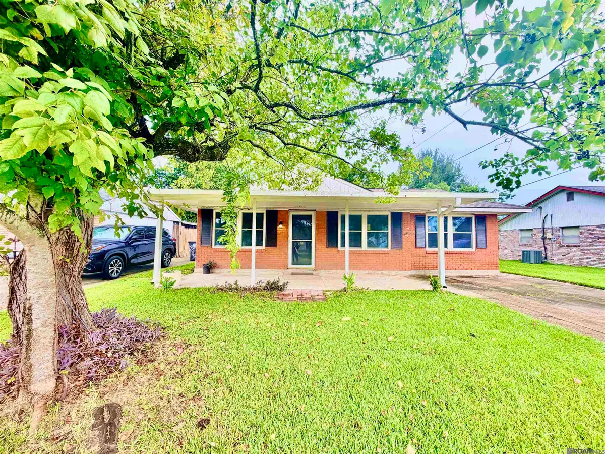 11675 Sewanee Dr, Baton Rouge, LA 70816 - #1