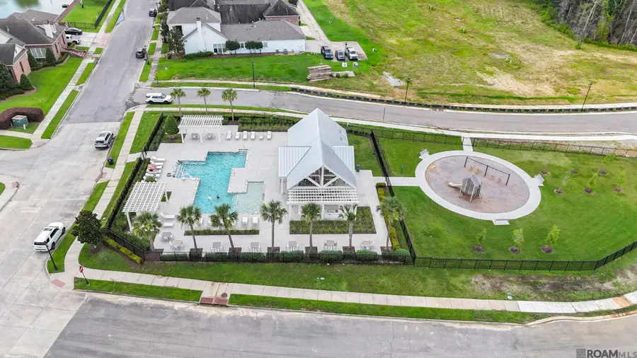 13201 Magnolia Square Dr, Baton Rouge, LA 70818 - #2