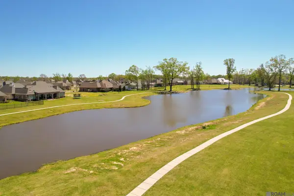 62 Rue Lierre, Zachary, LA 70791