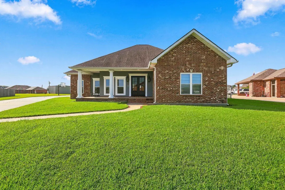 225 Chase Dr, Bourg, LA 70343 - #1