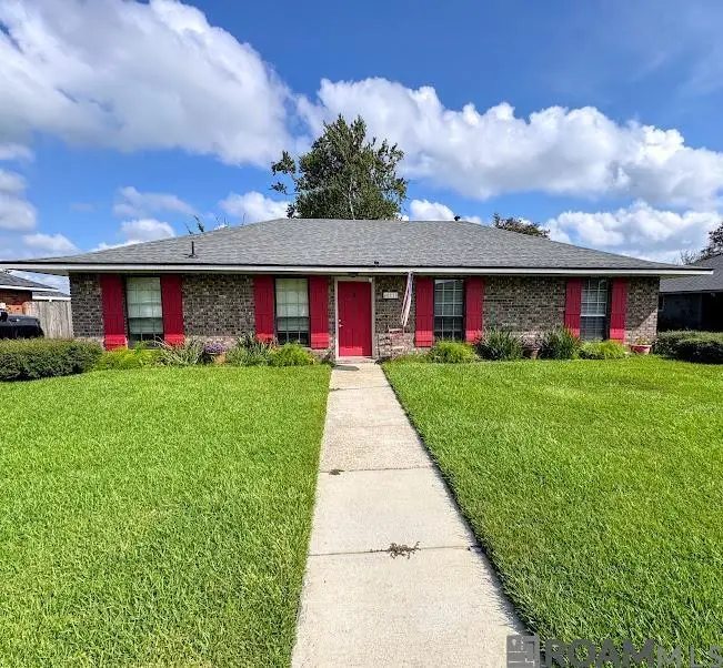40110 La Rochelle Rd, Prairieville, LA 70769 - #1