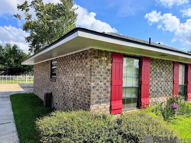 40110 La Rochelle Rd, Prairieville, LA 70769 - #3