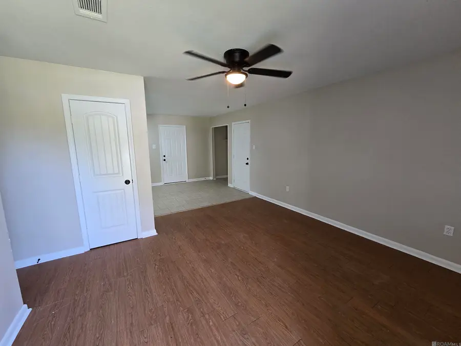 16438 Vermillion Dr, Baton Rouge, LA 70819 - #3