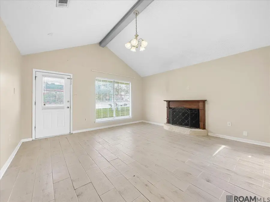 16044 S Harrells Ferry Rd, Baton Rouge, LA 70816 - #3