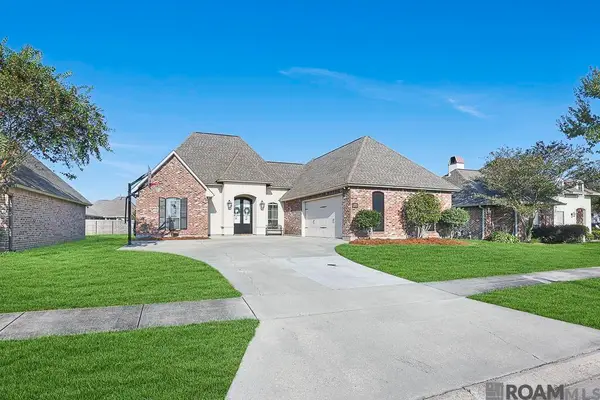 30957 Cambridge Dr, Walker, LA 70785