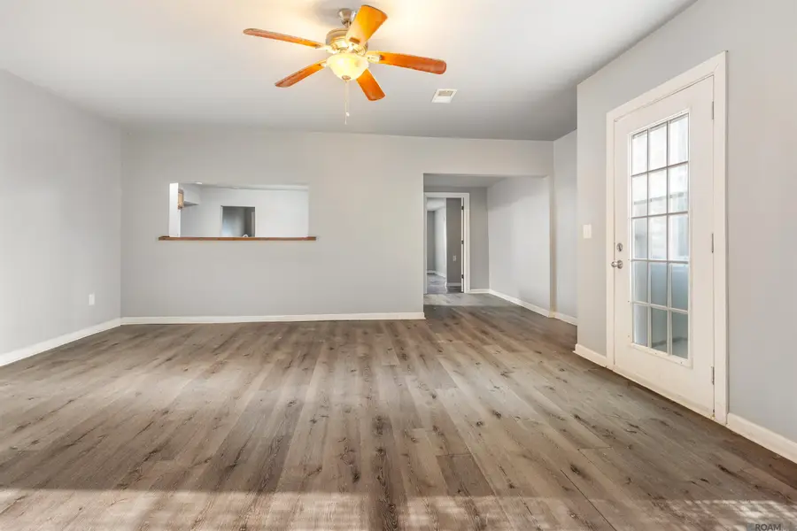 212 Leslie St, Denham Springs, LA 70726 - #2