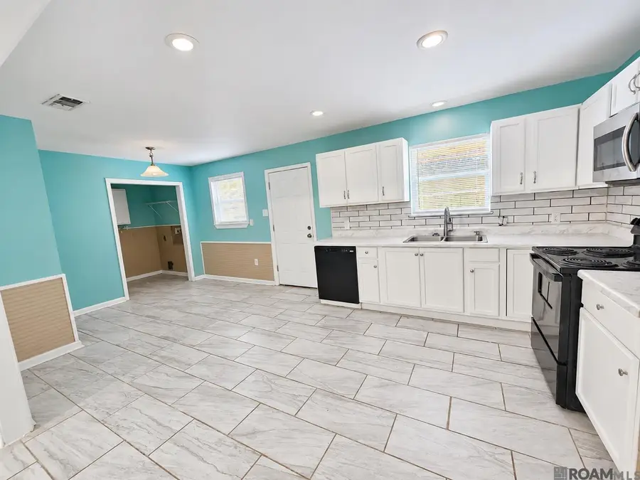 2760 Lark St, Baton Rouge, LA 70817 - #3