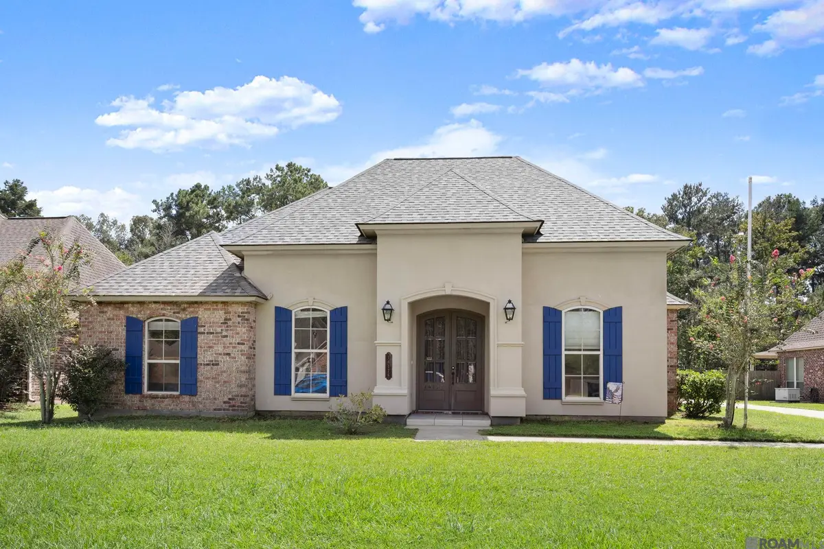 14176 Twelve Oaks Dr, Walker, LA 70785 - #1