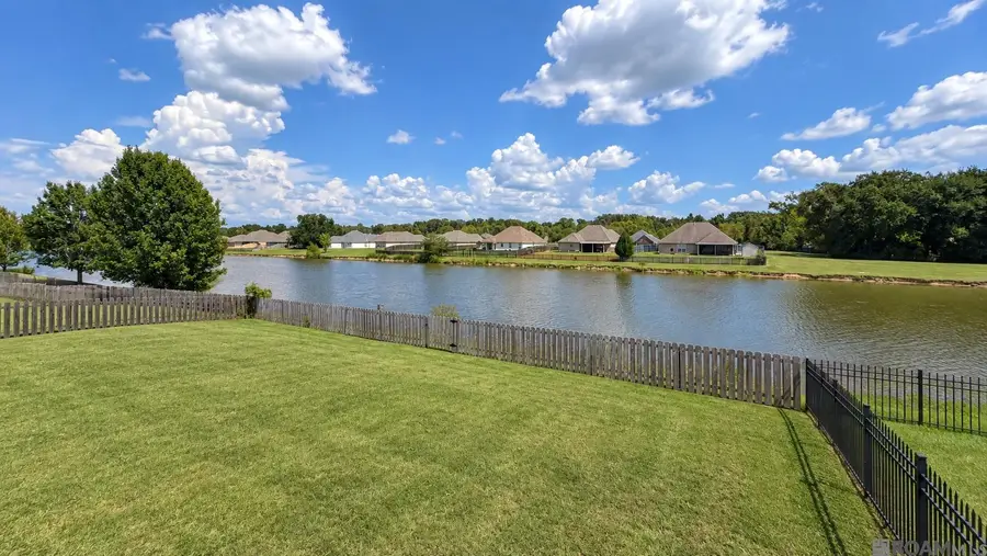 14266 Caribbean Dr, Gonzales, LA 70737 - #3