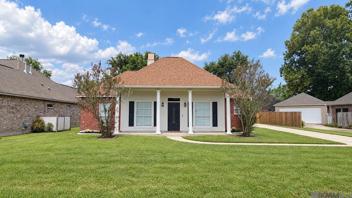 1465 Ironwood Dr, Denham Springs, LA 70726 - #1
