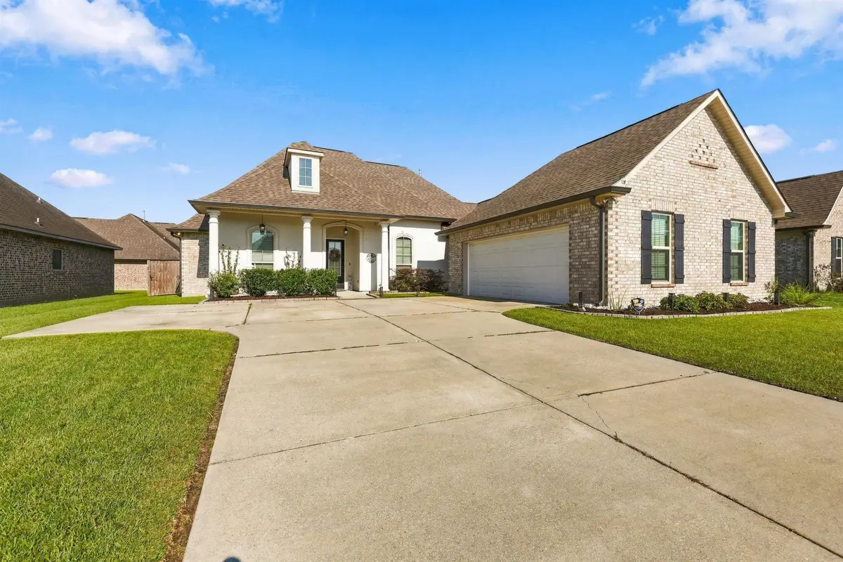 109 Kings Wood Avenue, Thibodaux, LA 70301 - #1