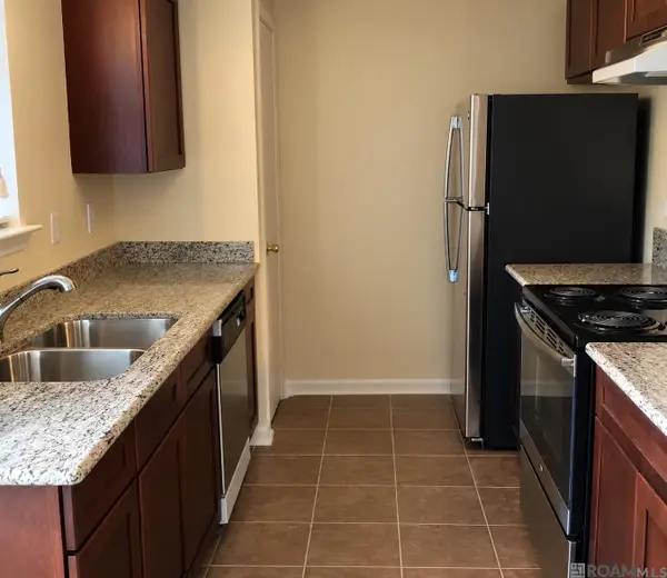 1781 Blvd De Province #B, Baton Rouge, LA 70816