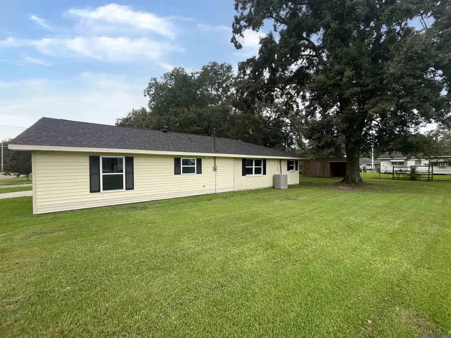 58250 Canal St, Plaquemine, LA 70764 - #2