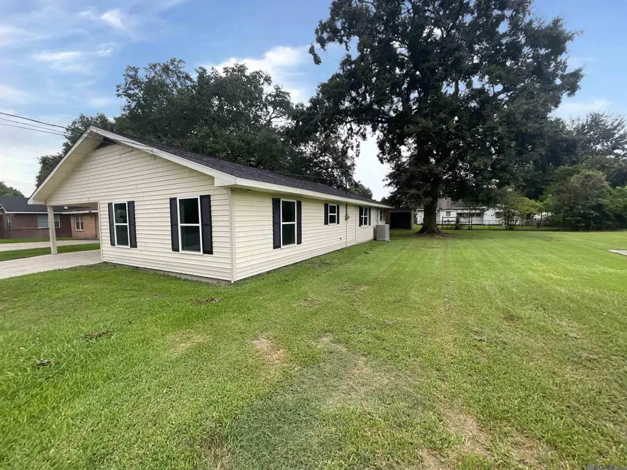 58250 Canal St, Plaquemine, LA 70764 - #3