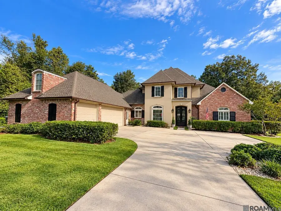 7242 Pirie Dr, Denham Springs, LA 70726 - #2