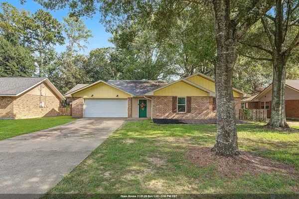 2426 Sherry St, Denham Springs, LA 70726
