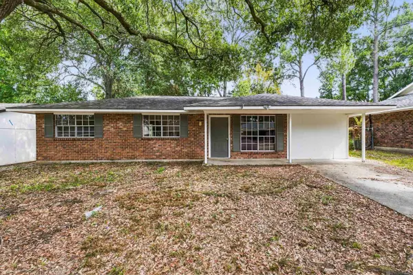 7349 Meadow Park Ave, Baton Rouge, LA 70810