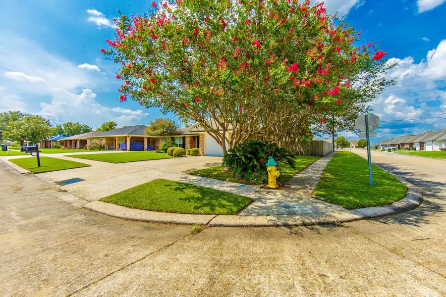 1500 Coral Dr, Houma, LA 70360 - #2