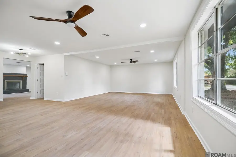 10087 Alpha Dr, Baton Rouge, LA 70814 - #2