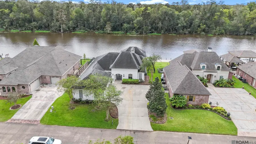21287 Waterfront East Dr, Maurepas, LA 70449 - #2