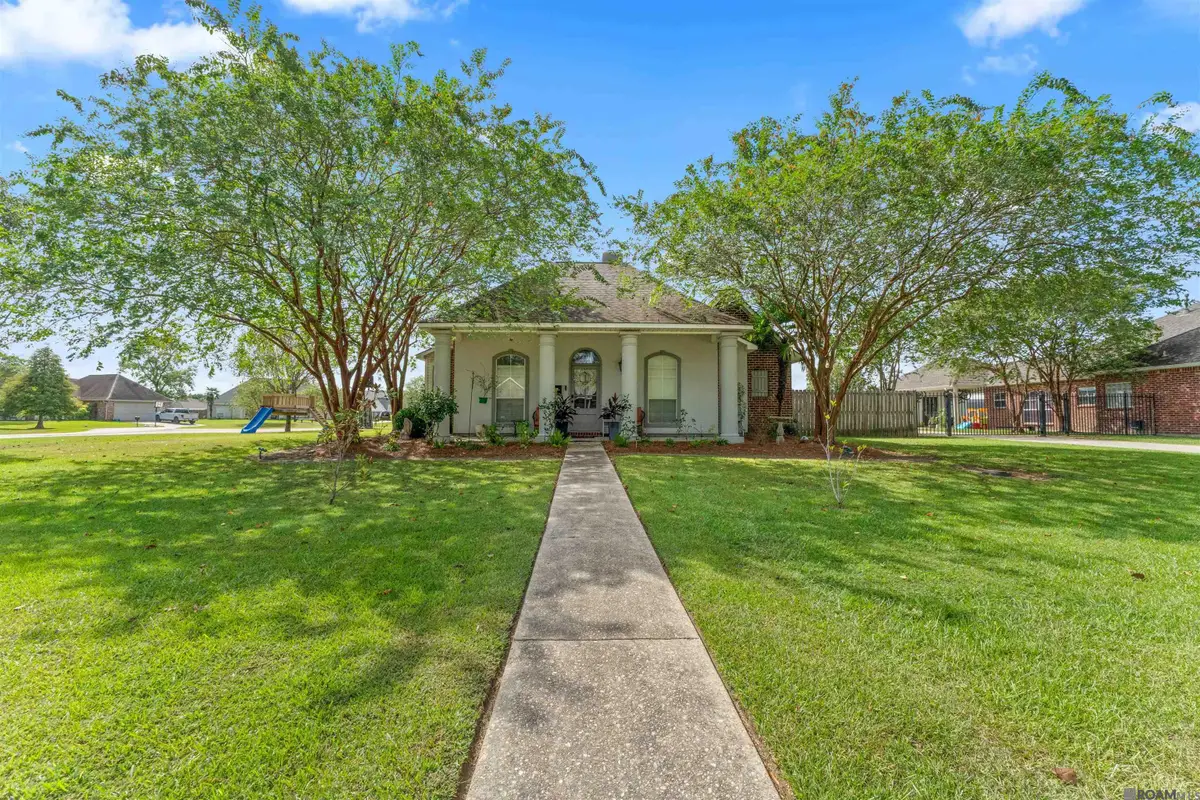 10547 Brown Pelican, Denham Springs, LA 70726 - #1