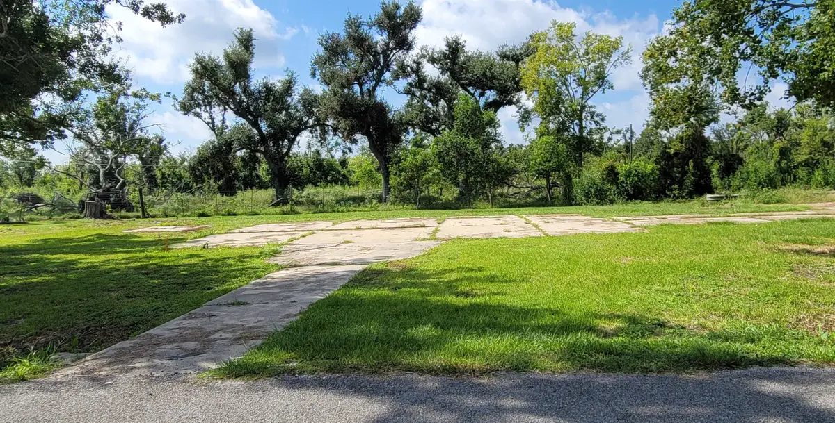 207 Jane St, Chauvin, LA 70344 - #1
