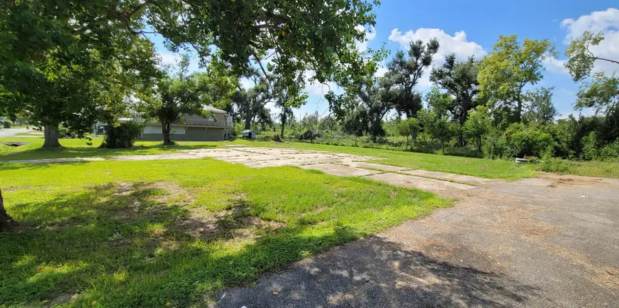 207 Jane St, Chauvin, LA 70344 - #2