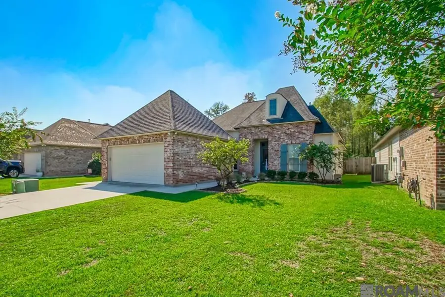 10372 Grand Plaza Dr, Denham Springs, LA 70726 - #3