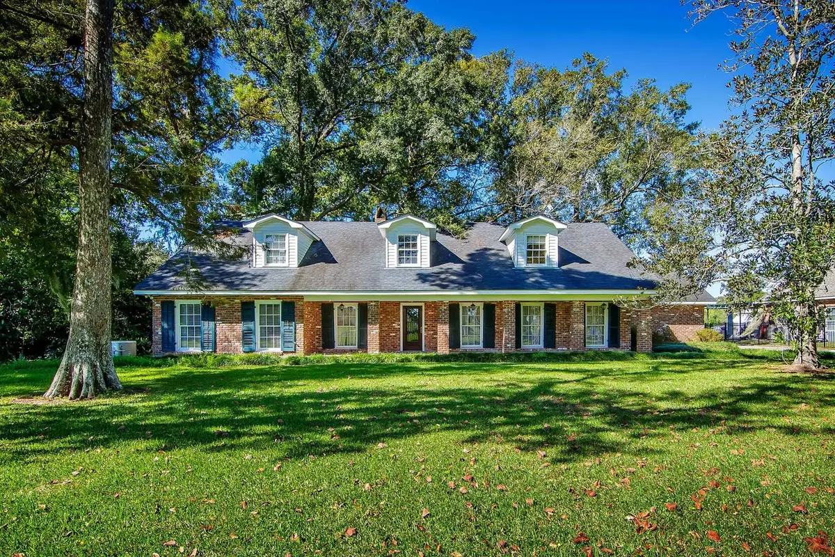 110 Nicholls Drive, Thibodaux, LA 70301 - #1