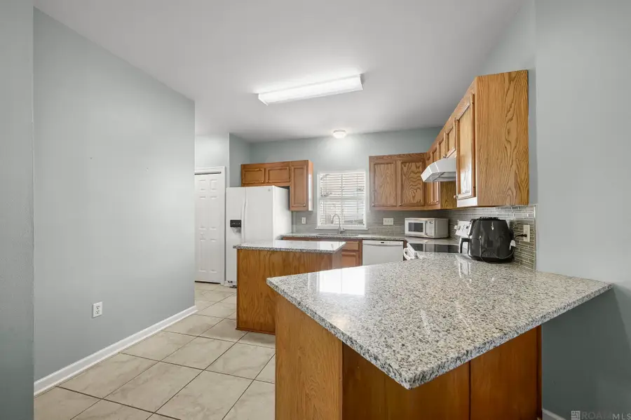 17423 Lake Iris Ave, Baton Rouge, LA 70817 - #3