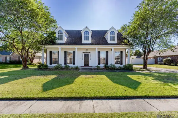 4707 Shelter Ct, Port Allen, LA 70767
