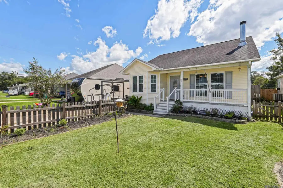 25430 Homestead Dr, Denham Springs, LA 70726 - #2