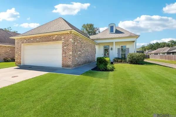 27955 Meadow Hill Ln, Denham Springs, LA 70726