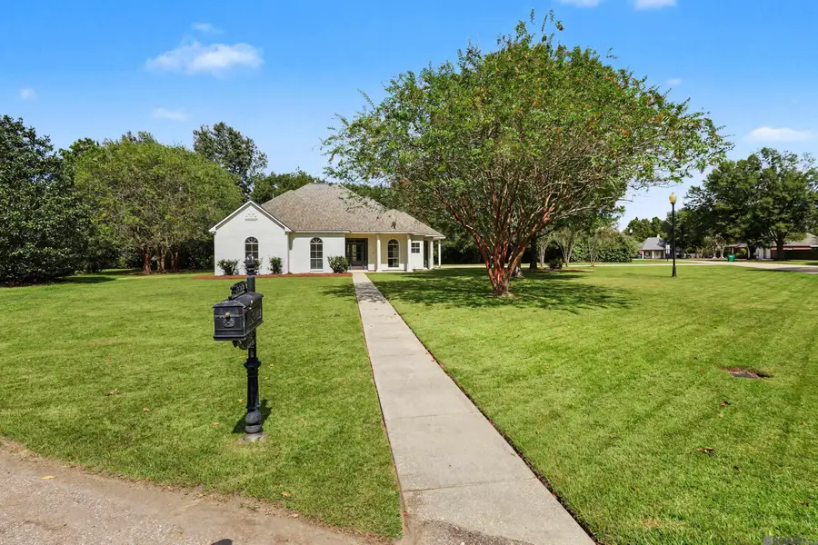 36519 Page Dr, Denham Springs, LA 70706 - #2