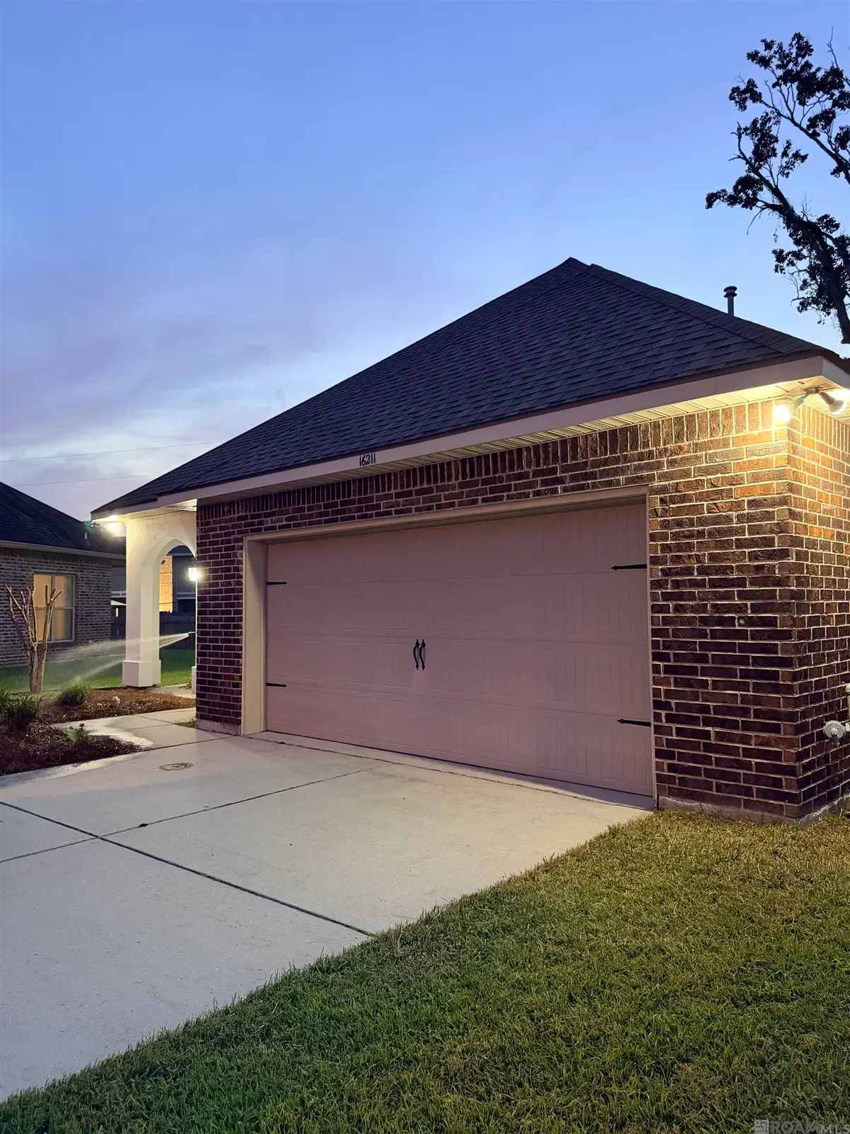 16211 White Rose Dr, Baton Rouge, LA 70817 - #1