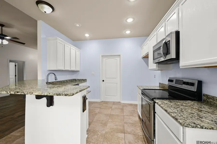 11371 Rossow Ct, Denham Springs, LA 70726 - #2
