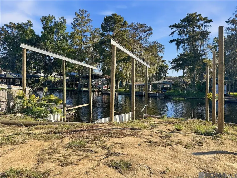 22400 Chinquapin Ave, Maurepas, LA 70449 - #2