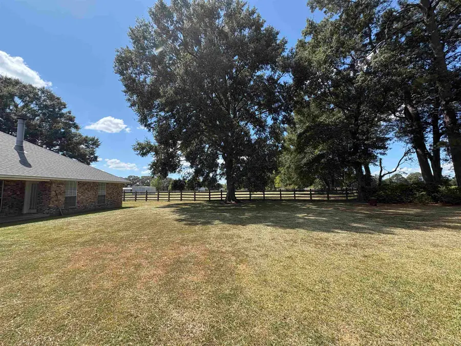 172 Whispering Oaks Dr, Opelousas, LA 70570 - #2