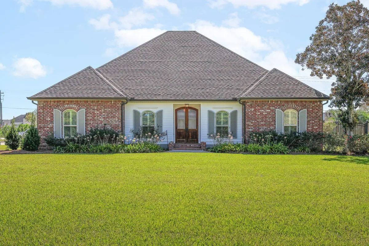 3395 Bayou Black Dr, Houma, LA 70360 - #1