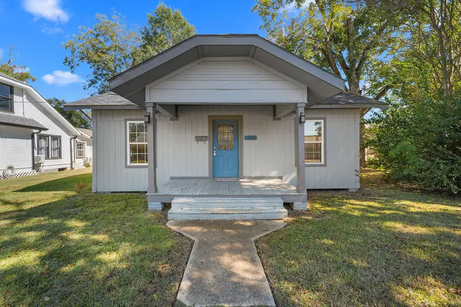 104 N Royal St, Deridder, LA 70634 - #2