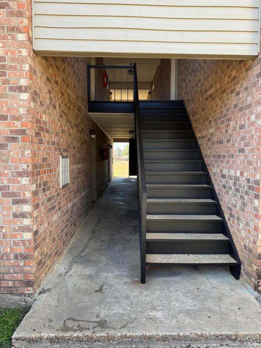 305 Greenbriar St., Deridder, LA 70634 - #3