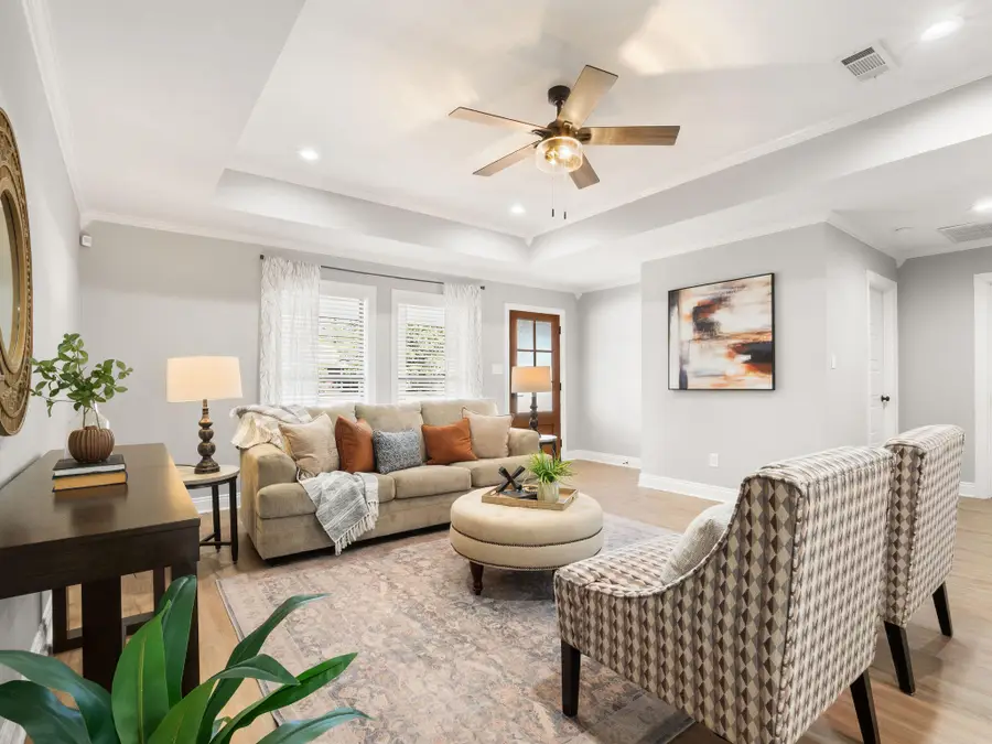 912 Milton, Leesville, LA 71446 - #3