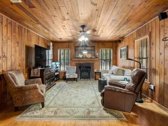 380 Arnold Dowden, Hornbeck, LA 71439 - #2