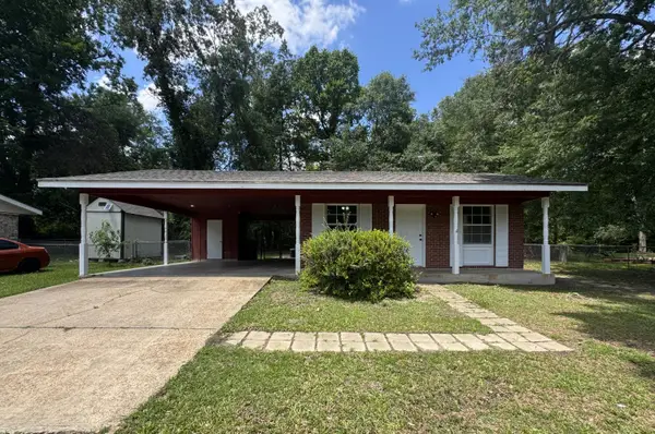 10 Katherine, Leesville, LA 71446