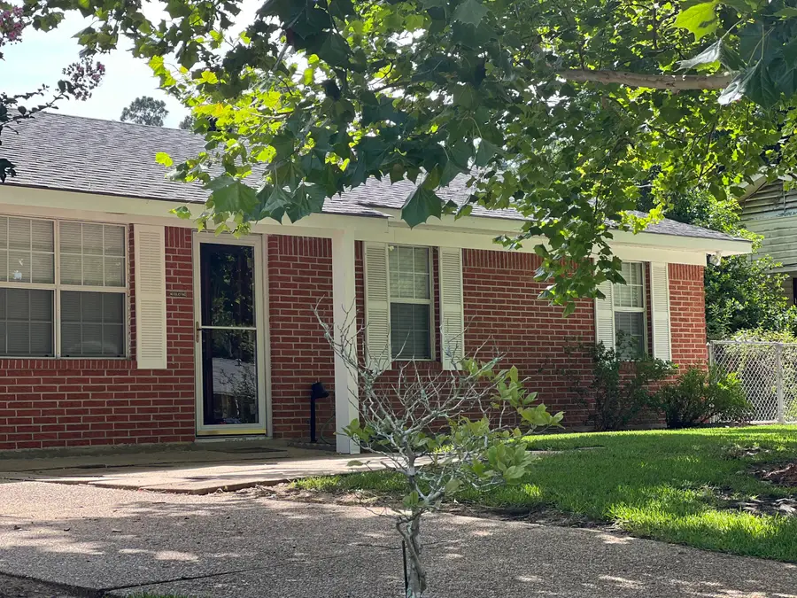 404 Ivy St, New Llano, LA 71461 - #3
