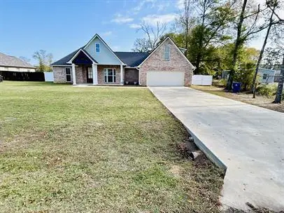 1138 N Texas St, Deridder, LA 70634 - #2
